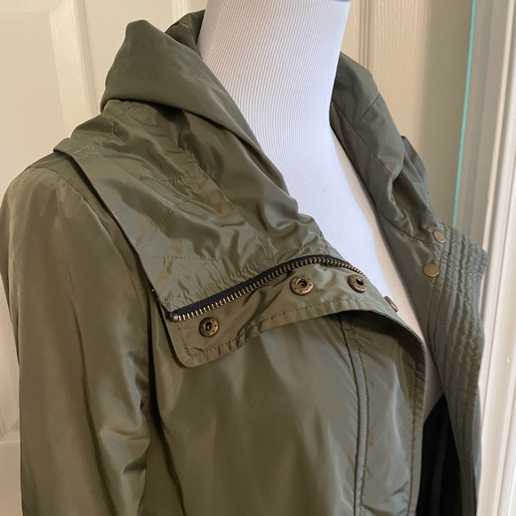 Gorgeous Mackage rain jacket - Picture 5 of 16